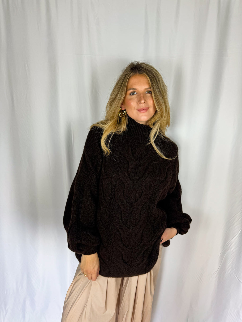 SVEA Knit - Chocolate