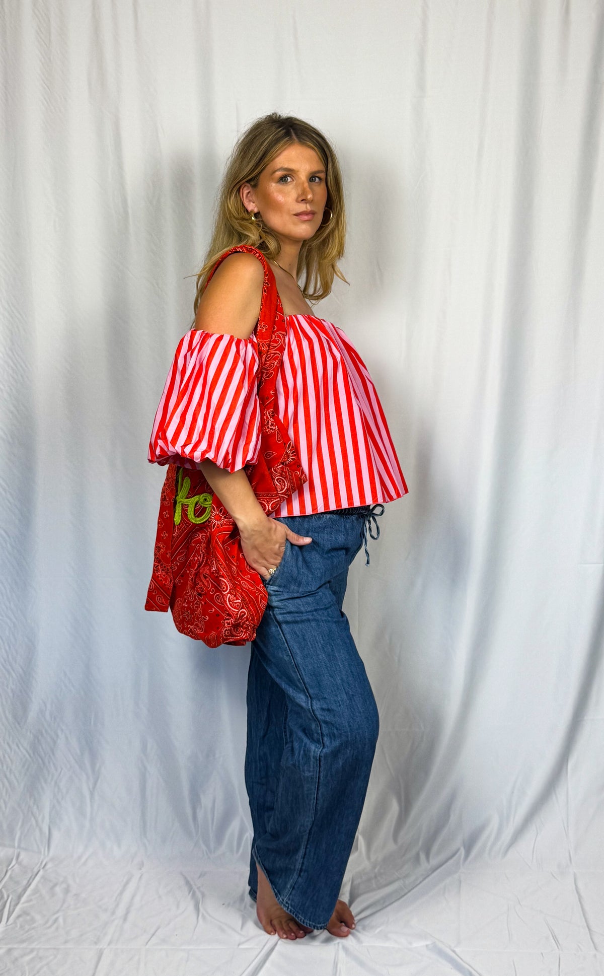 HOLA Bag – Red Paisley
