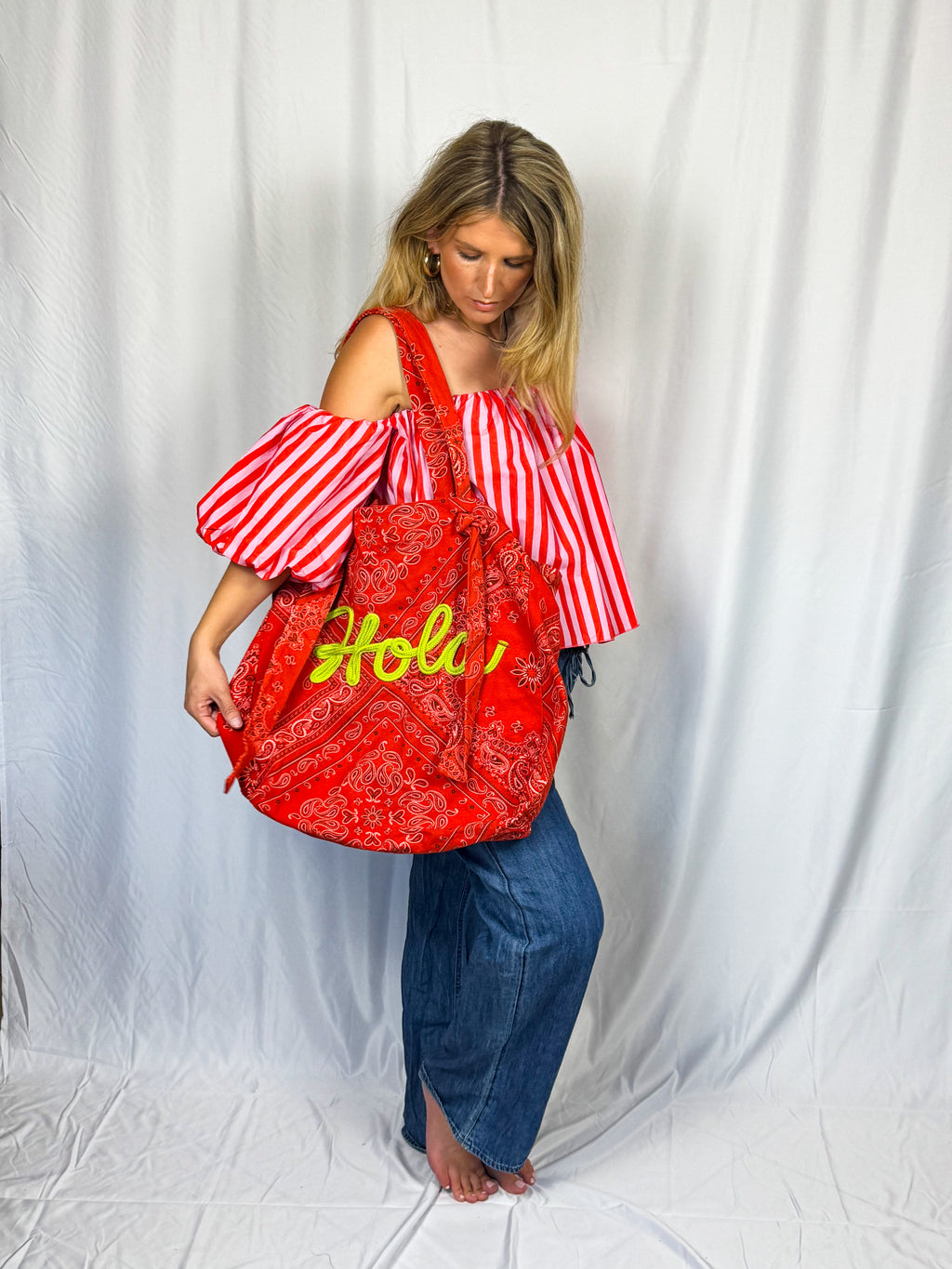 HOLA Bag – Red Paisley