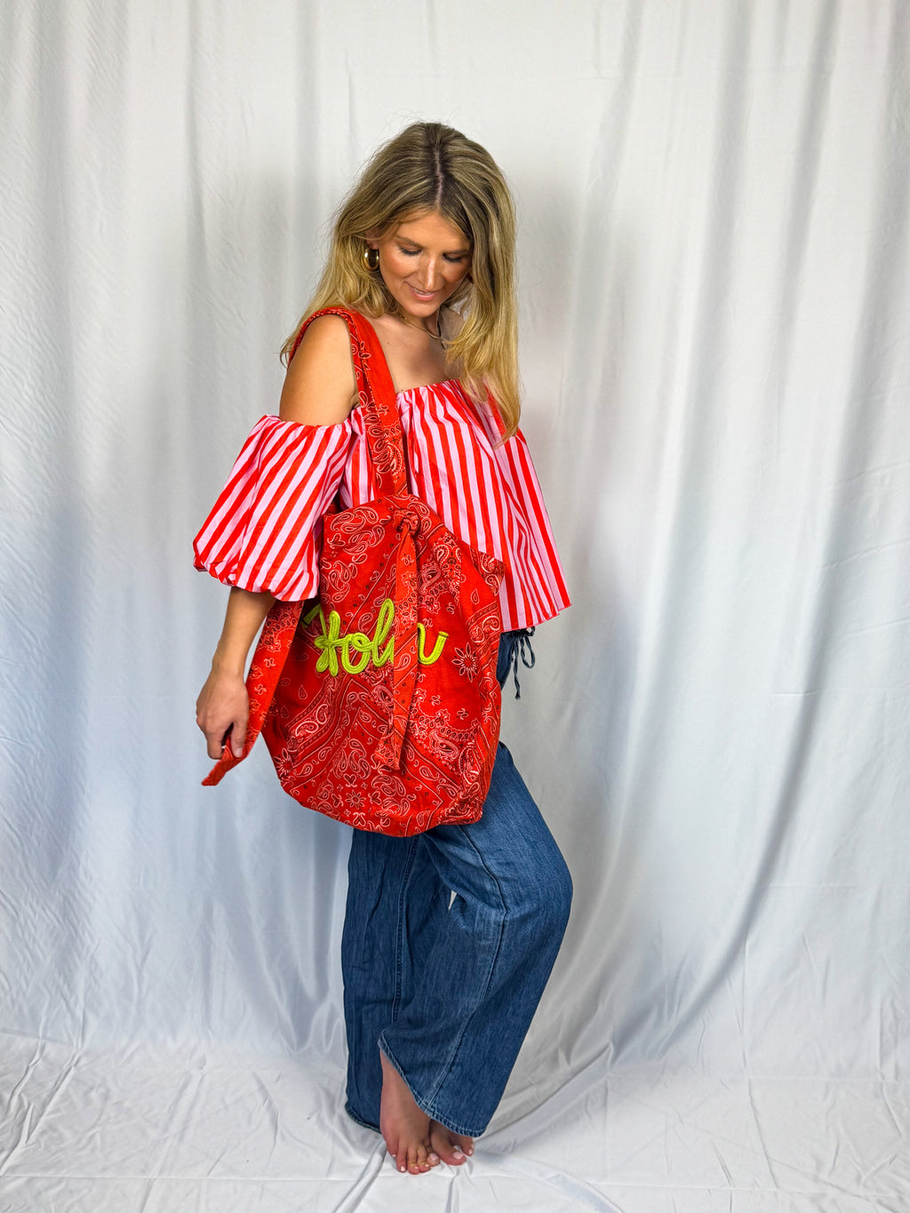 HOLA Bag – Red Paisley
